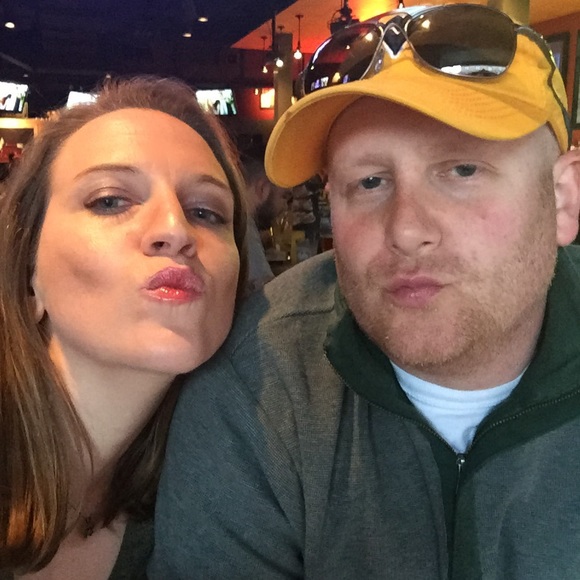 Meet your Posher, Kelli - Picture 2 of 2